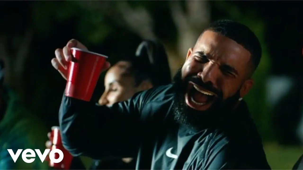 Laugh Now Cry Later (feat. Lil Durk)