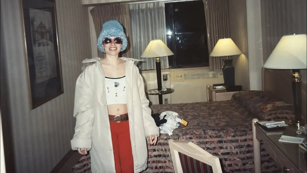 La Fille Pas Cool