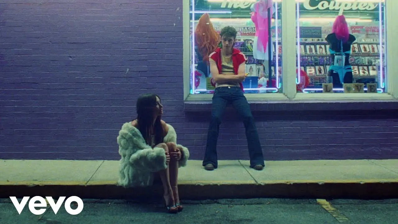 Easy (Feat. Mark Ronson)
