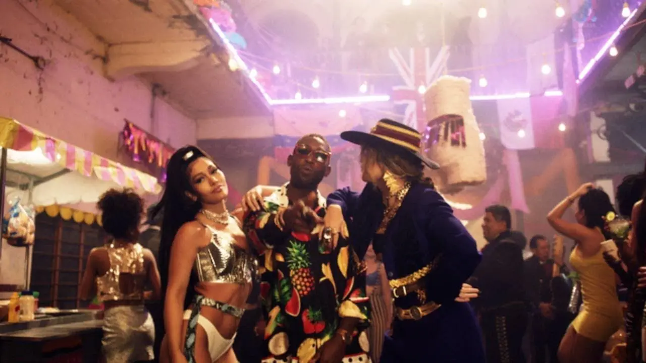 Whoppa (Feat. Sofia Reyes And Farina)