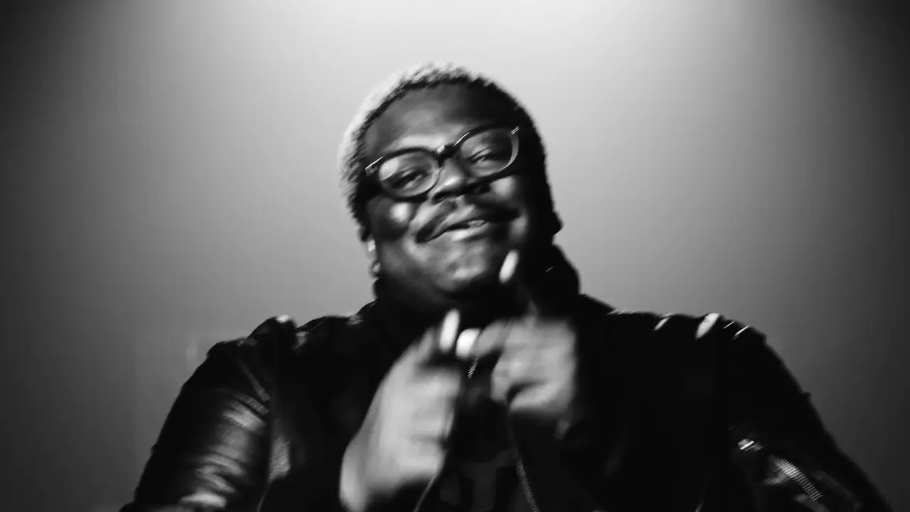 Gut Genug (with Blumengarten & Skepta)