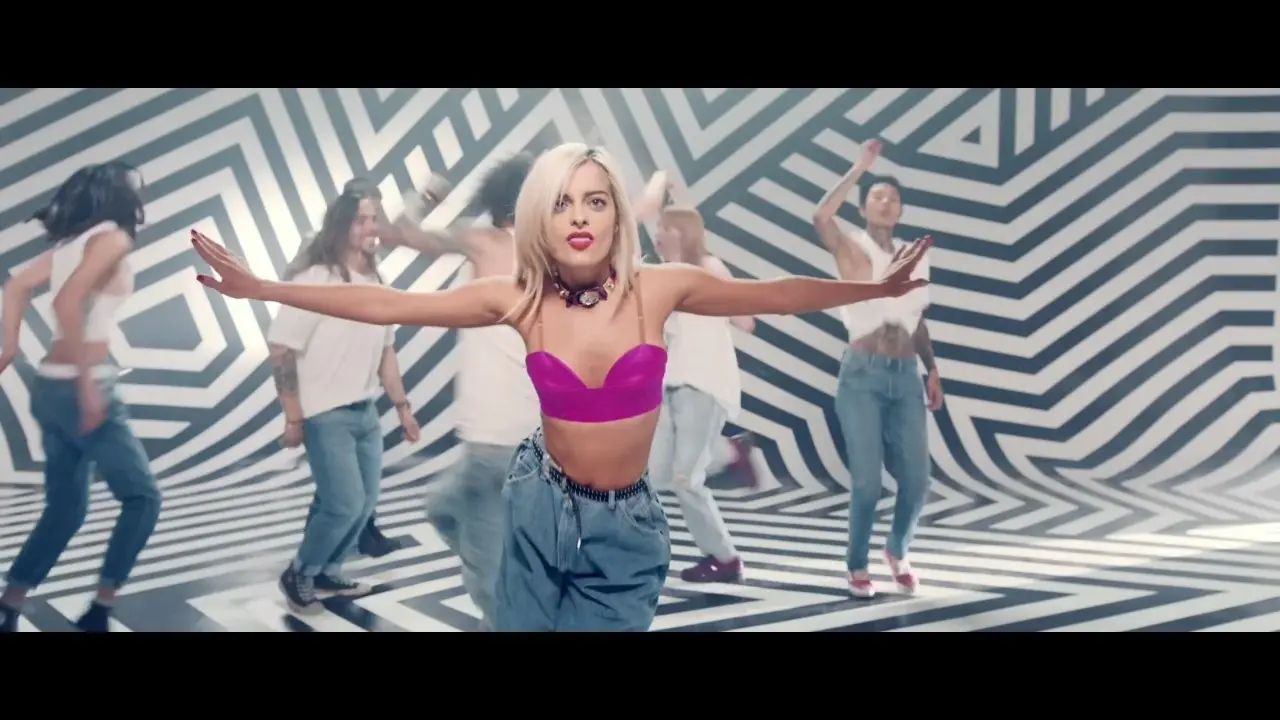 No Broken Hearts (Feat. Nicki Minaj)