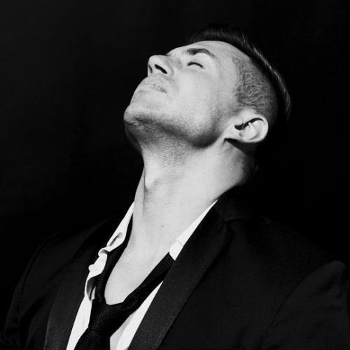 Adam Bü