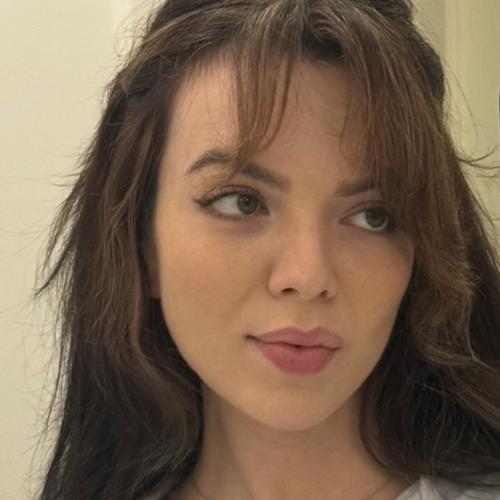Артист Ally Ahern