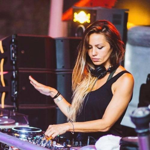 Deborah-De-Luca