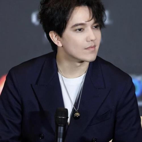 Dimash Qudaibergen