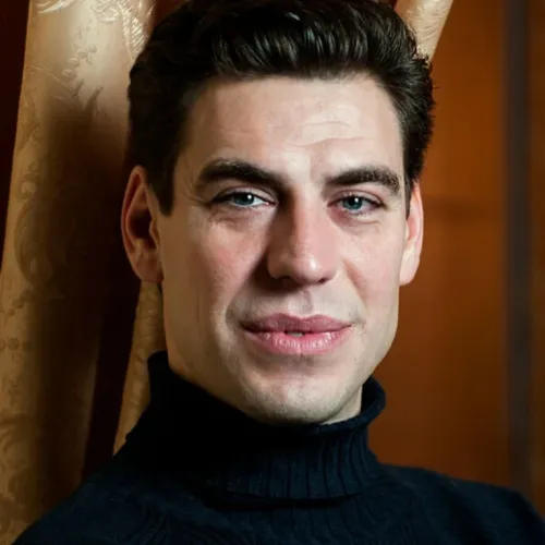 Дмитрий Дюжев