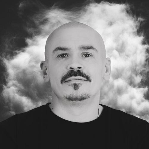 Артист Дубас