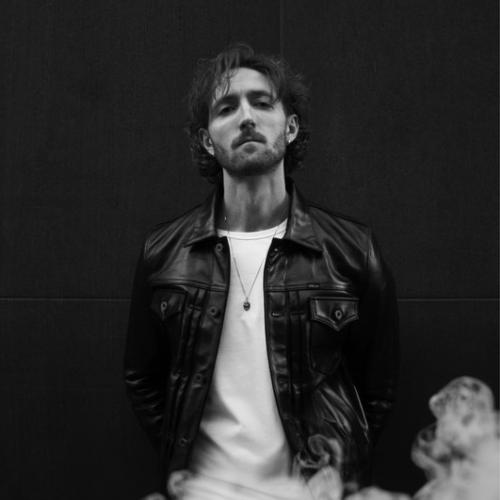 Артист Elliot Greer
