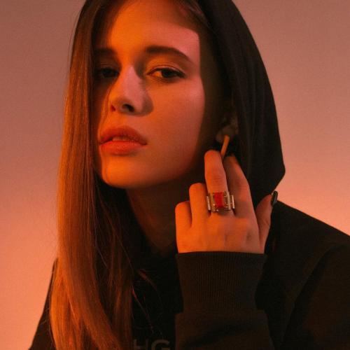 Elvira T