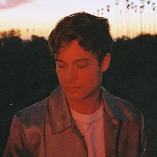 Артист Grant