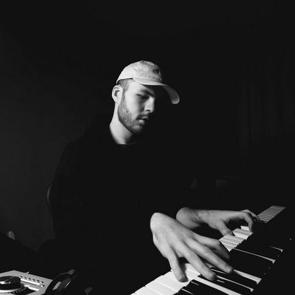 Артист Hellberg