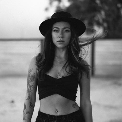 Julia Ross