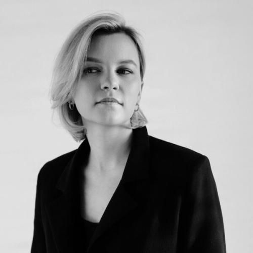 Лиза Смол