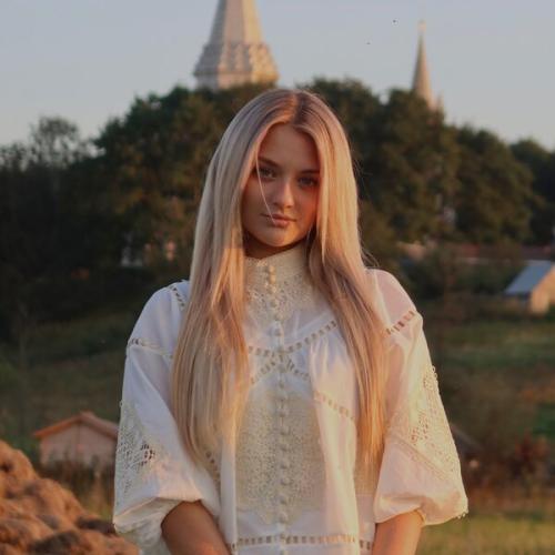 Артист MASHA MAY