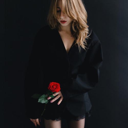 NICOLE