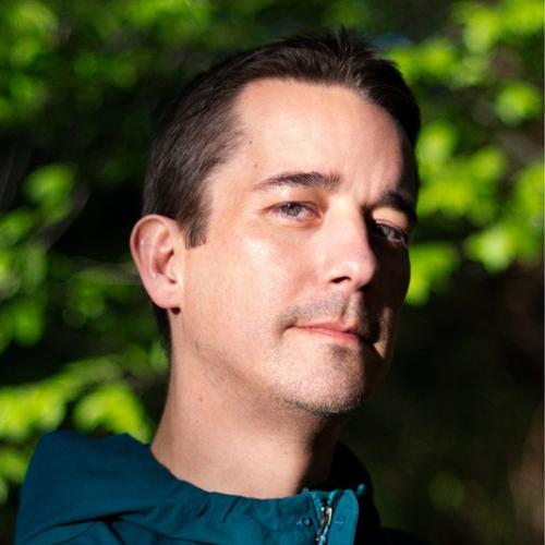 Артист Oliver Smith