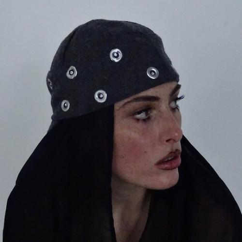 Артист Poupie