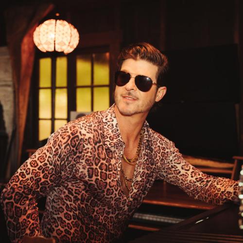 Артист Robin Thicke