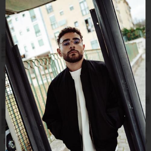 Артист Rocco Hunt