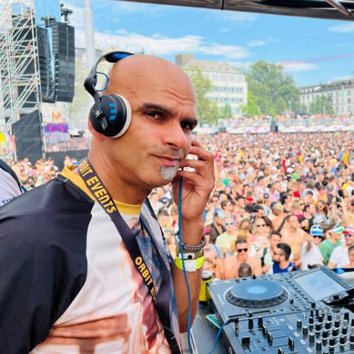 Артист Roger Shah