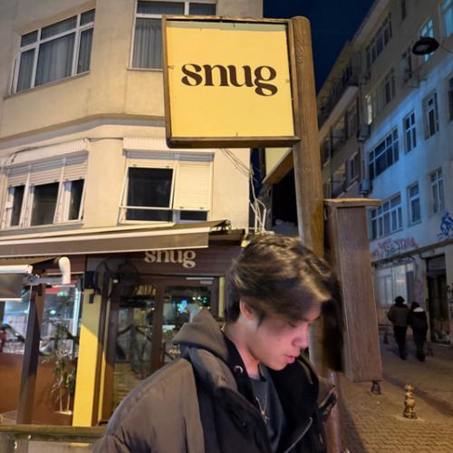 Артист S N U G