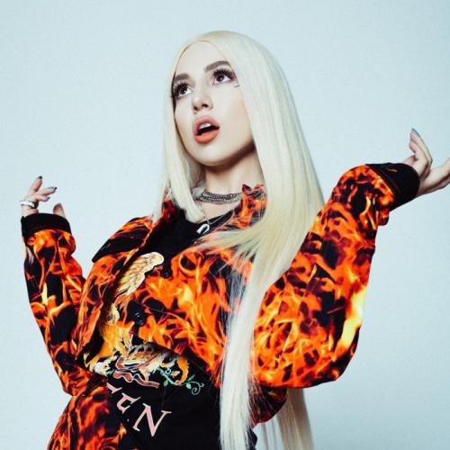 Ava Max - On Somebody