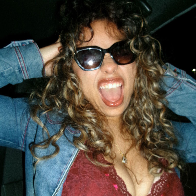 Iloveitiloveitiloveit - Bella Kay