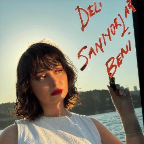 Deli Sanıyorlar Beni - Cemre Esel