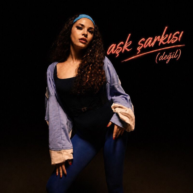 Aşk Şarkısı (Değil) - Duru