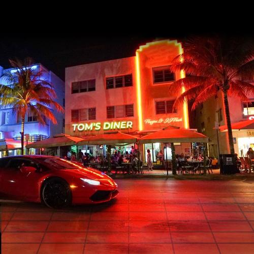 Flapjax feat. JJFlash - Tom's Diner