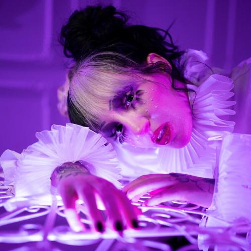 FLORE - The Great Pretender