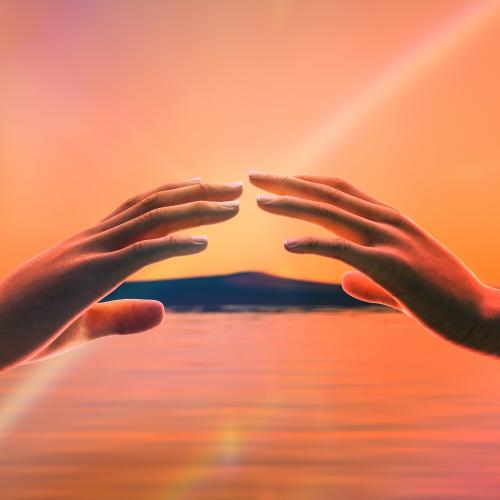 Fred V, Dnmo & Lottie Jones - Closer