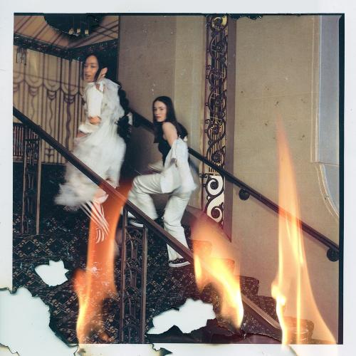 Griff feat. Sigrid - Head On Fire