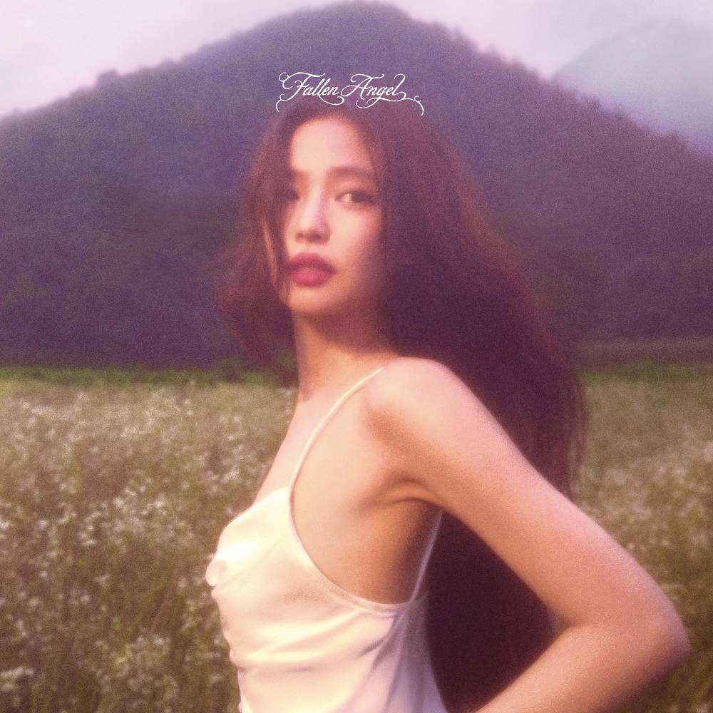 FALLEN ANGEL - JENNIE