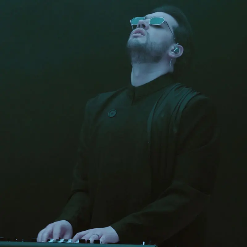 Outro - Kami Friends & Arthur Armeni