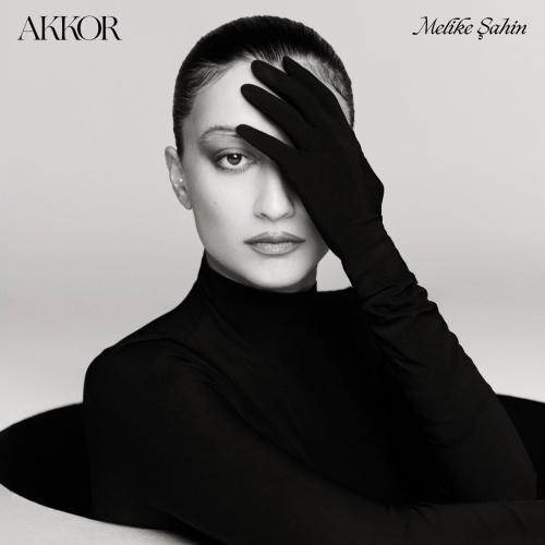 Melike Şahin - Beni Ancak