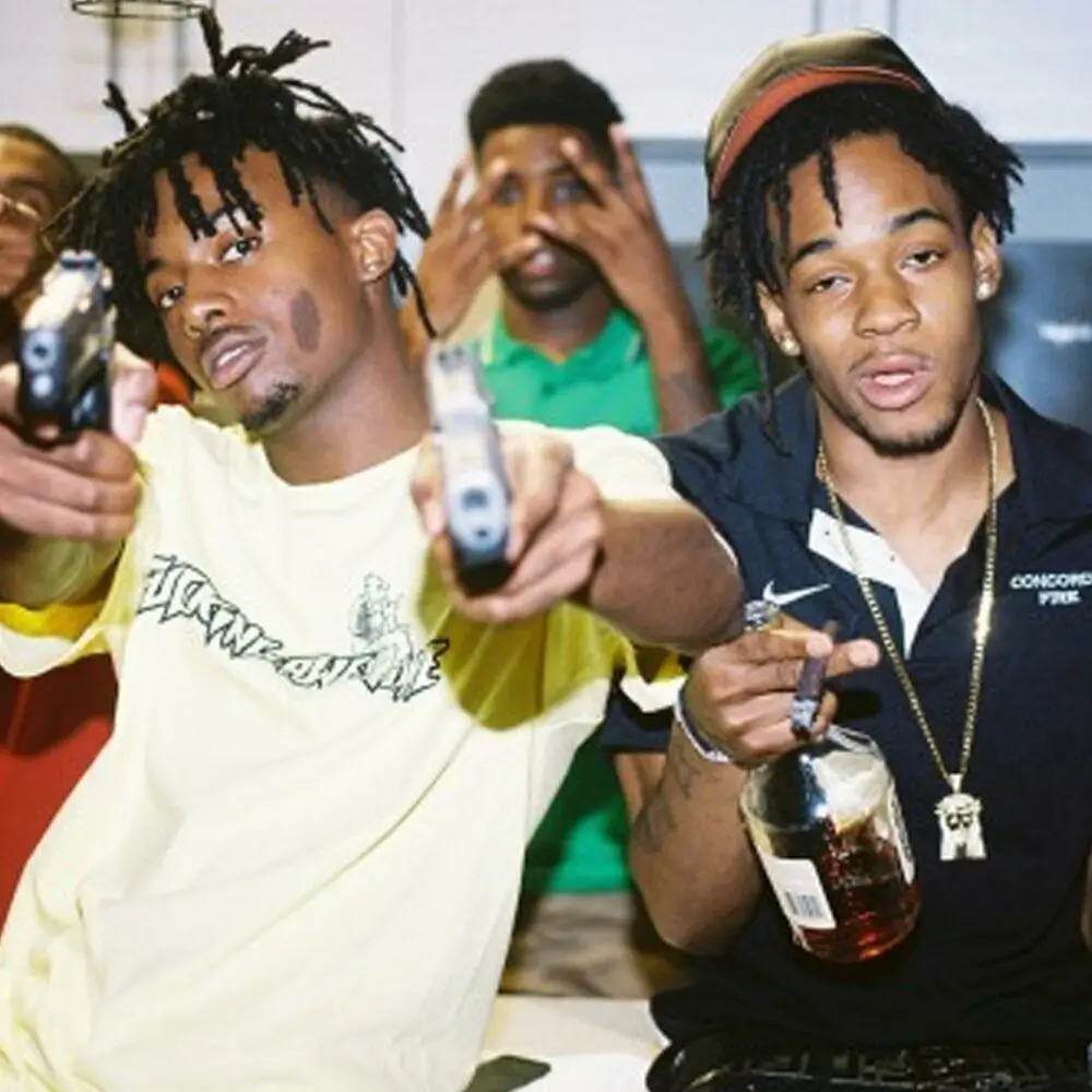 Still Kickin ⁄ On GO (feat. Playboi Carti & Thouxanbanfauni) - MilanMakesBeats, Playboi Carti, Thouxanbanfauni