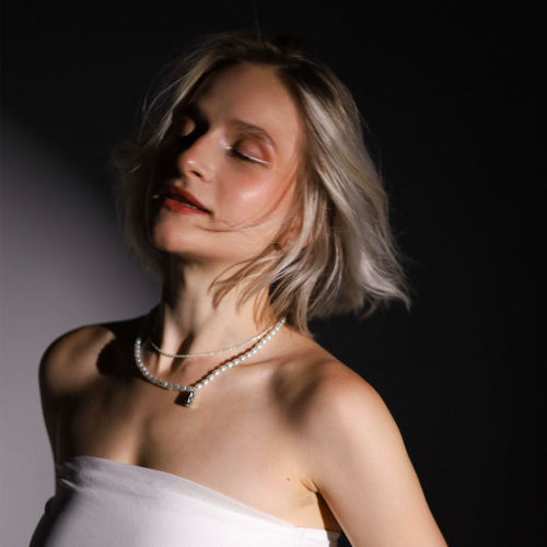 NADIA - Обожать