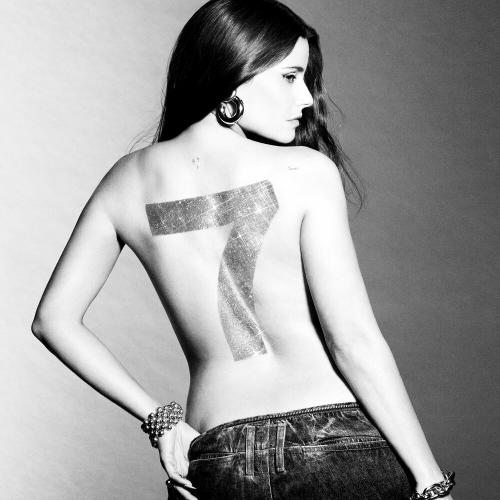 Nelly Furtado feat. Bomba Estereo - Corazon