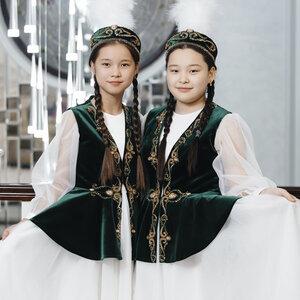 Нұрай & Нұрсая - Әпкеге тілек