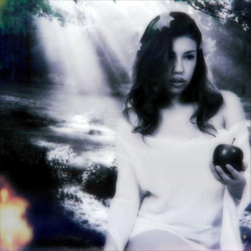 Eve - Özgül