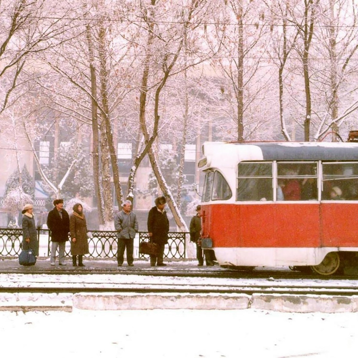 Sovietwave New Year - Past Day