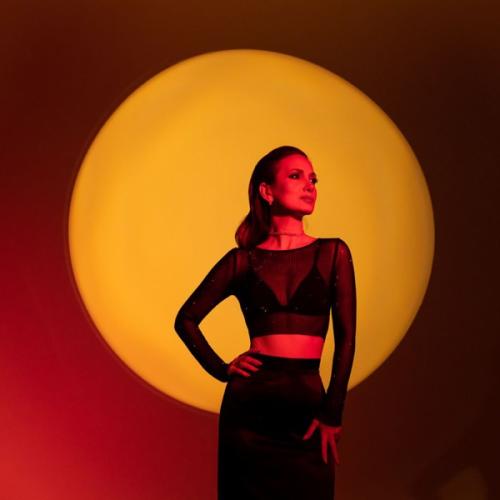 Pelin Yılmaz - Yalan Dünya (feat. İsra Gülümser)