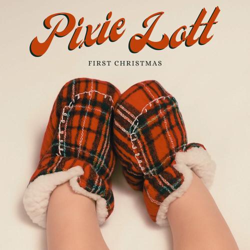 Pixie Lott - First Christmas