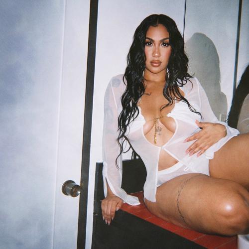 Queen Naija - Rain