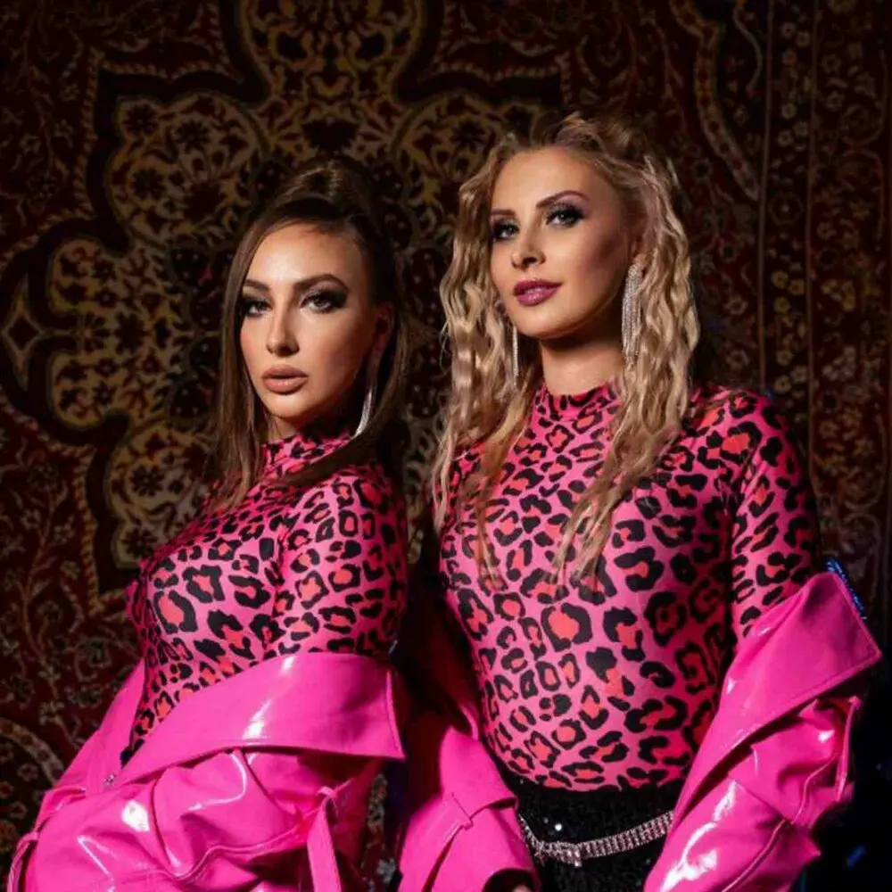 Красная пилотка (Remix) - Russian Girls