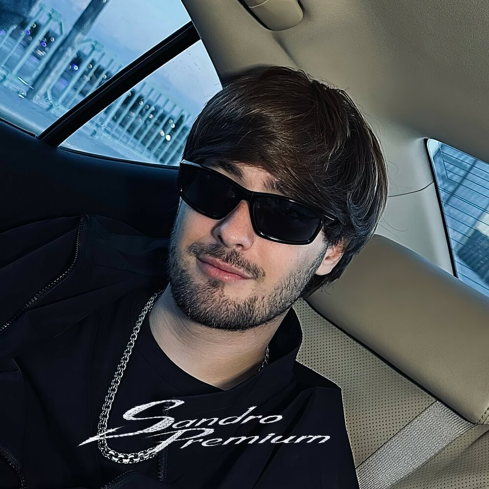 Моника Биченова - Sandro Premium