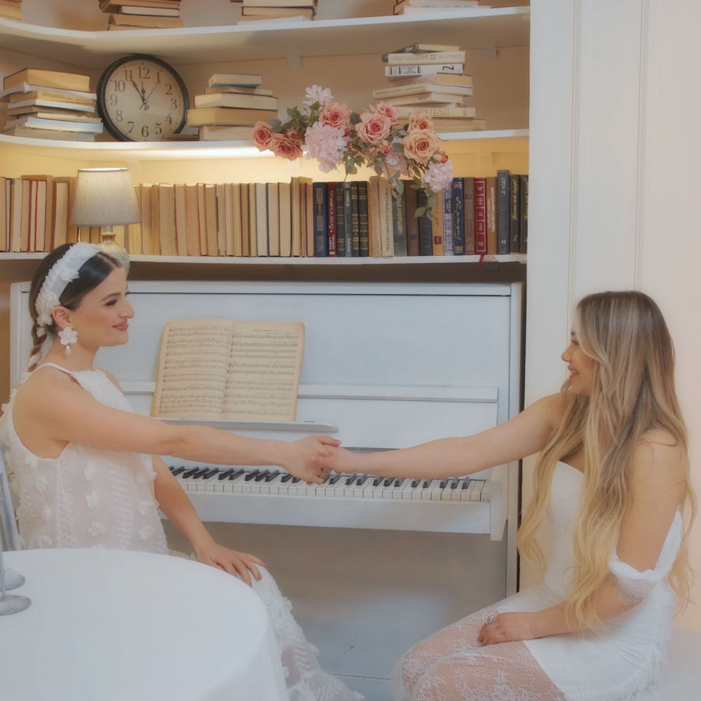 Mama - Silva Hakobyan & Yana Hovhannisyan