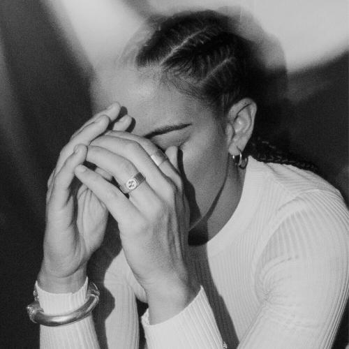 Sofi De La Torre - I Wll Still Throw A Punch Falling Backwards